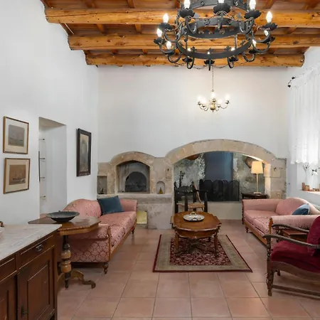 The Olive Mill House - Luxe Villa, Classic Charm *