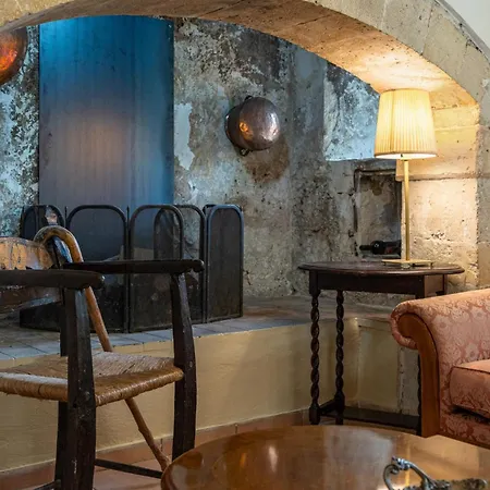 The Olive Mill House - Luxe Villa, Classic Charm Prinés